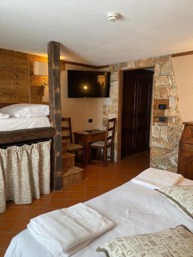 Hotel Jumeaux Breuil-Cervinia Kültér fotó