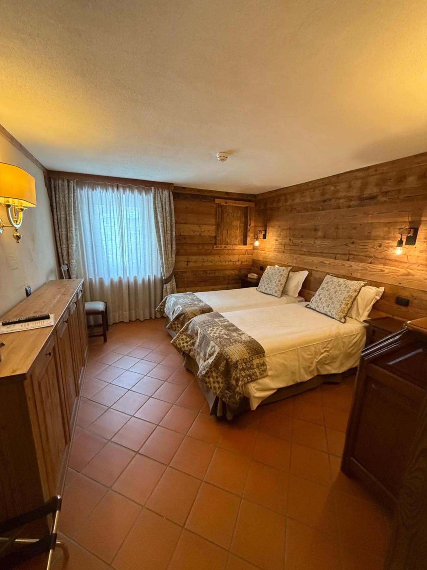 Hotel Jumeaux Breuil-Cervinia Kültér fotó