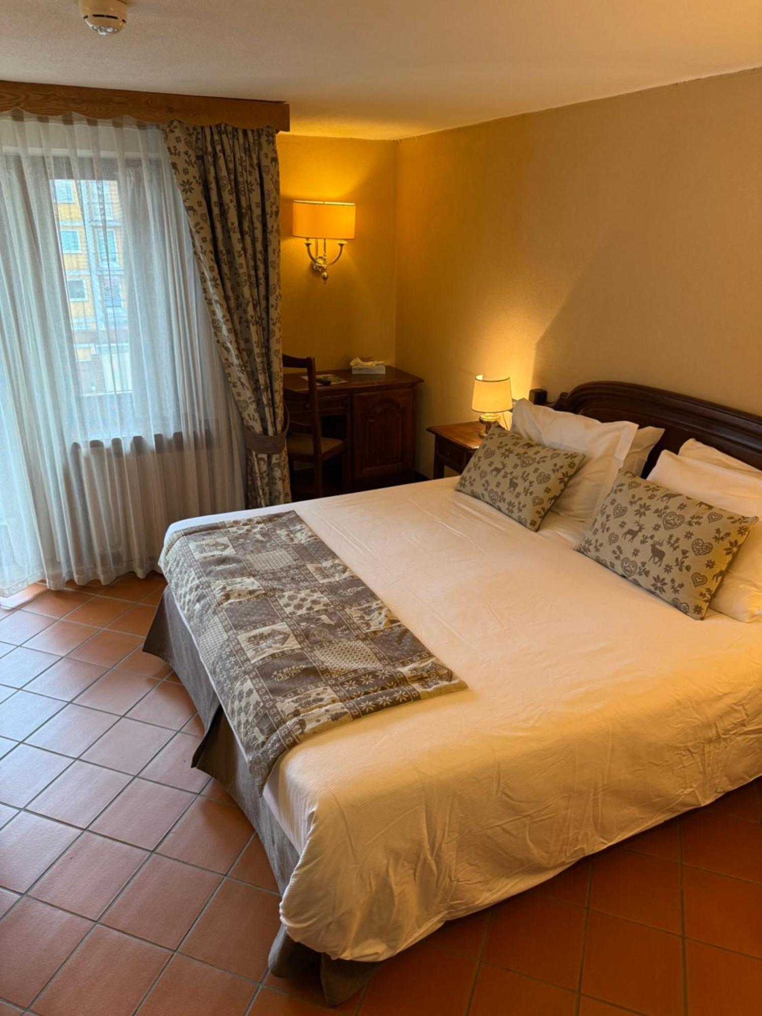 Hotel Jumeaux Breuil-Cervinia Kültér fotó