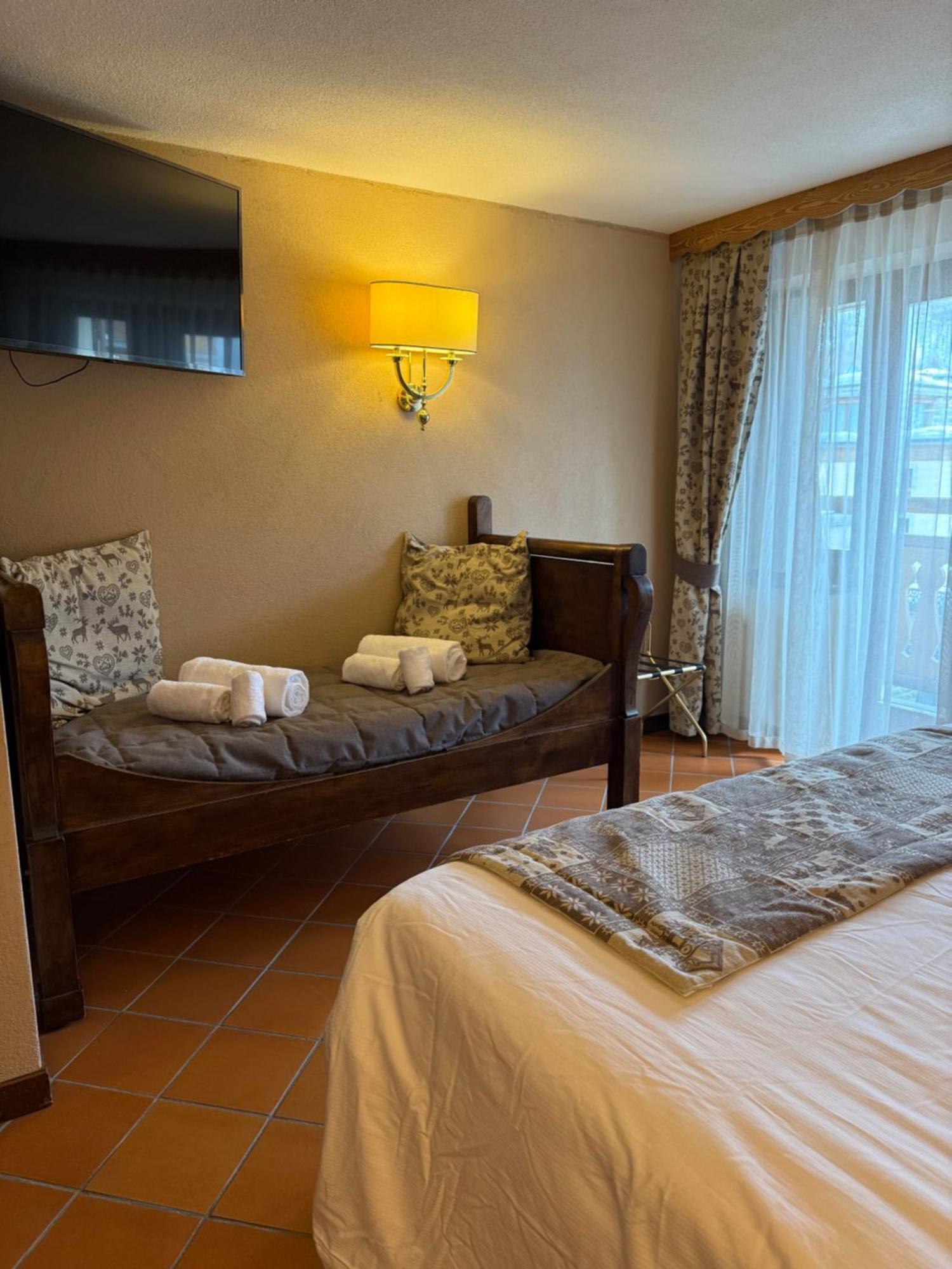Hotel Jumeaux Breuil-Cervinia Kültér fotó