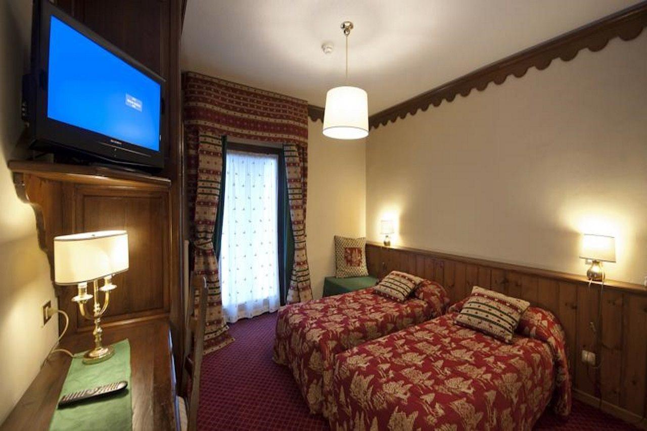 Hotel Jumeaux Breuil-Cervinia Kültér fotó