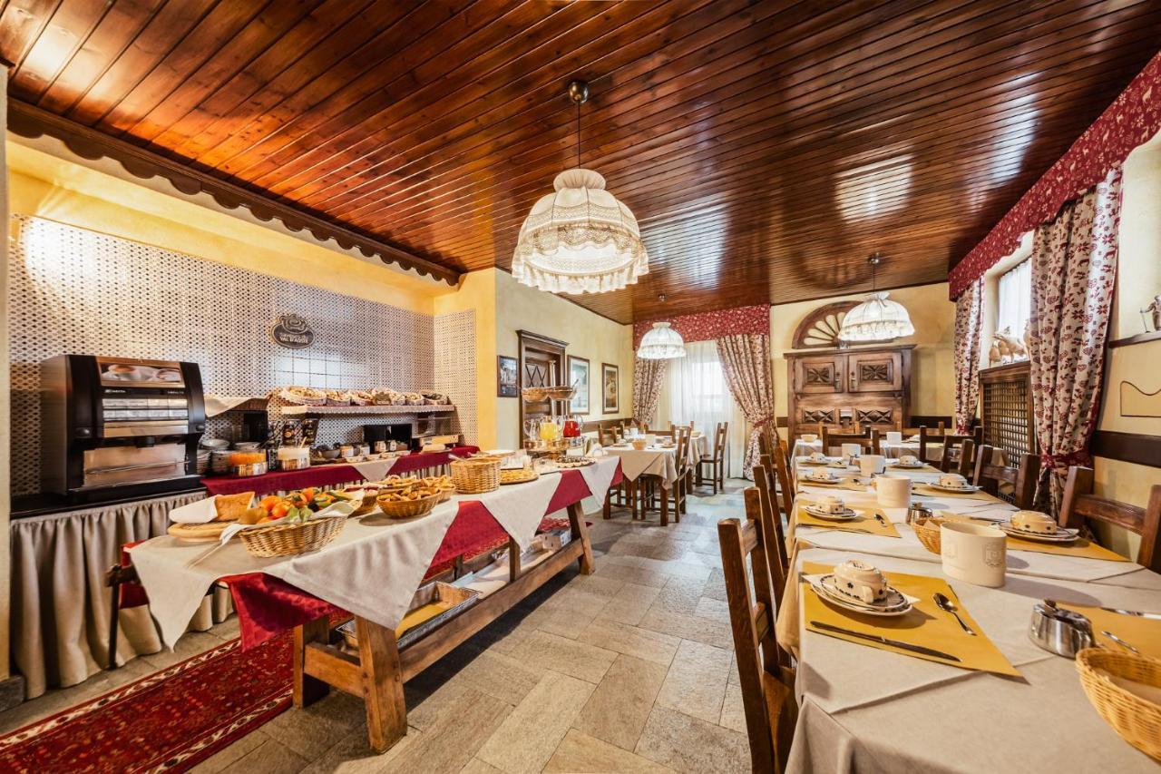 Hotel Jumeaux Breuil-Cervinia Kültér fotó